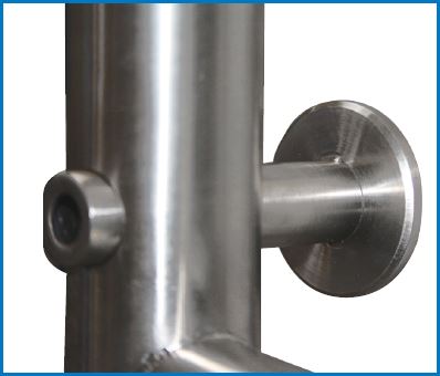Französisches Balkongitter mit V-Ausschnitt aus V2A Edelstahl Breite 1400mm