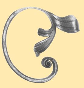 Meisterbarock C-Schnörkel 16x8mm; gehämmert; mit Blatt; Höhe 135mm; Breite 140mm; rechts